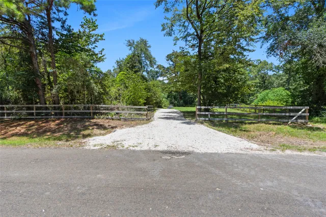 $699,000 | 16735 Azalea Lane, Plantersville, TX 77363