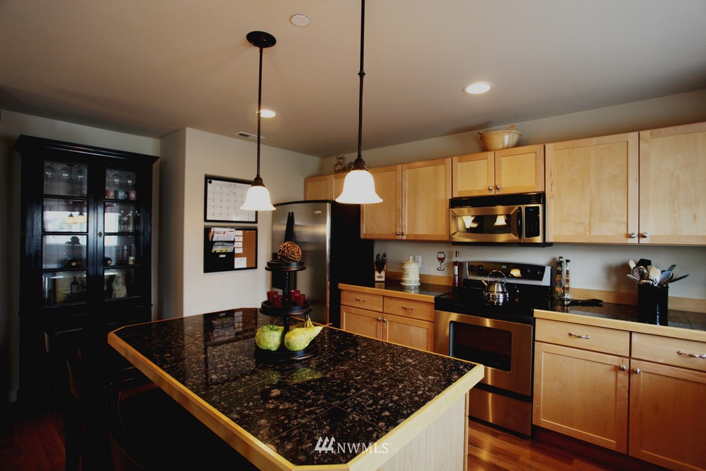 3110 Walker Road DuPont, WA 98327 - Photo 4 of 15