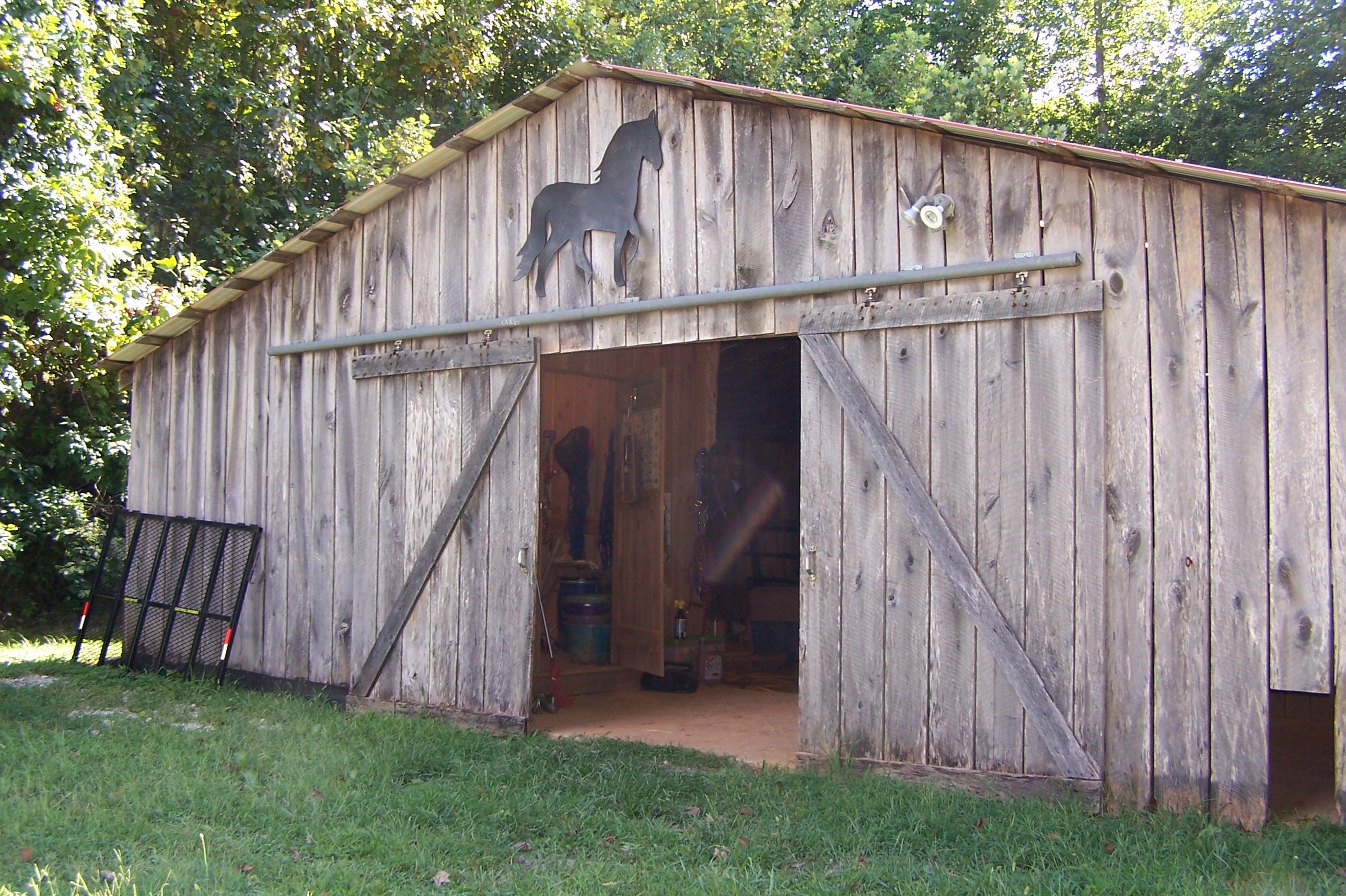 643 Mahoney Road Oliver Springs, TN 37840 - Photo 18 of 34 32'x52' Barn