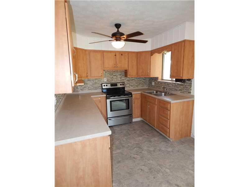 610 Moore Road Washington, PA 15301 - Photo 7 of 20 Kitchen.