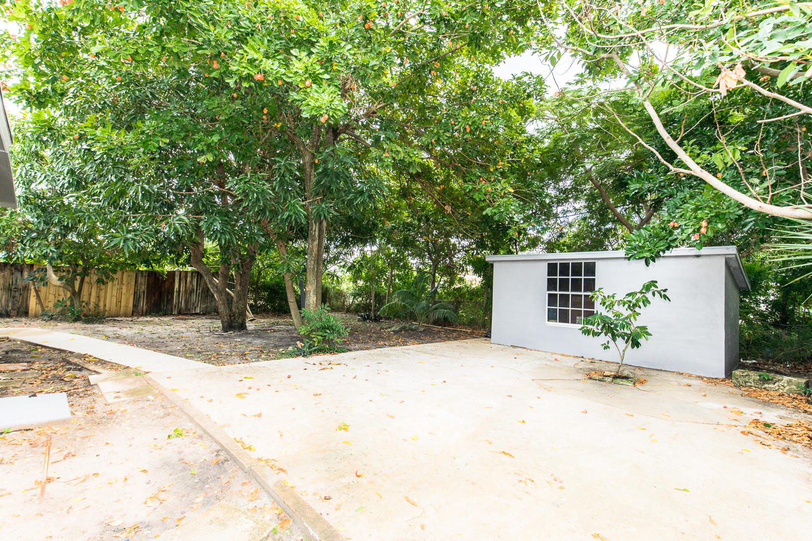 421 West 25th Street Riviera Beach, FL 33404 - Photo 28 of 28 421 W 25th St-534