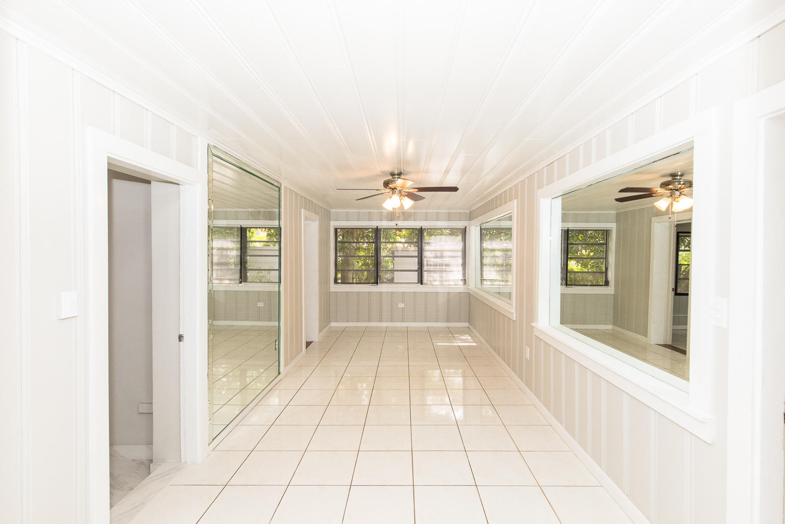 421 West 25th Street Riviera Beach, FL 33404 - Photo 8 of 28 421 W 25th St