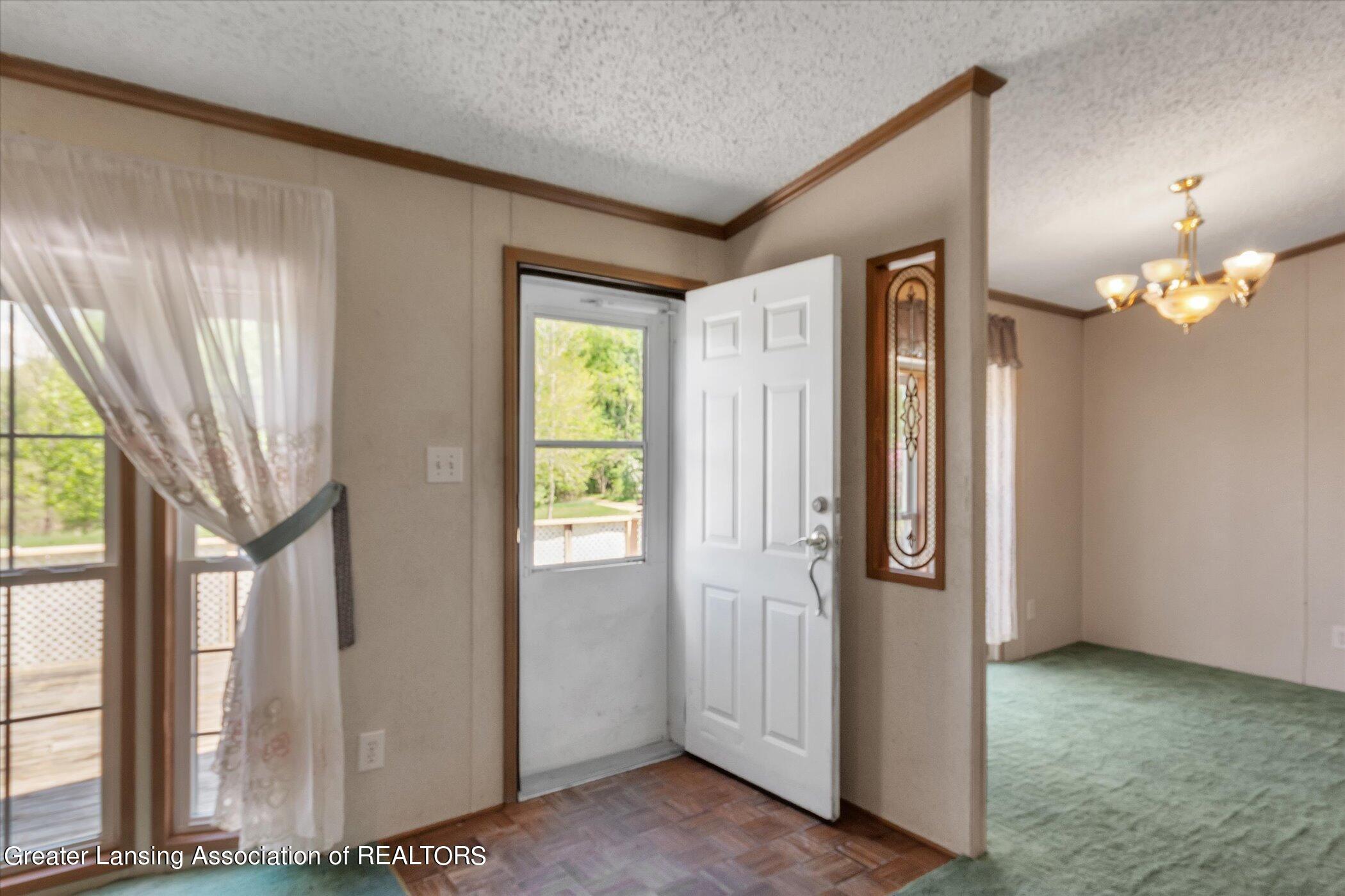 6120 Kikendall Road Eaton Rapids, MI 48827 - Photo 8 of 44 Entry