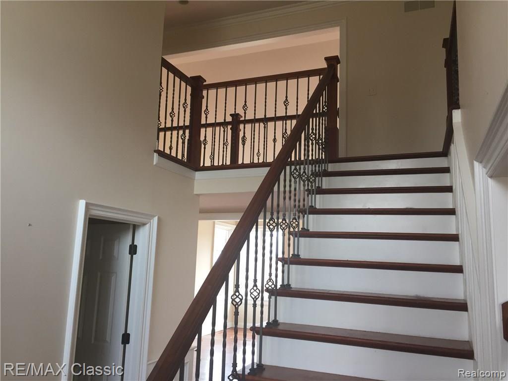 452 Wedington Court Rochester, MI 48307 - Photo 12 of 19