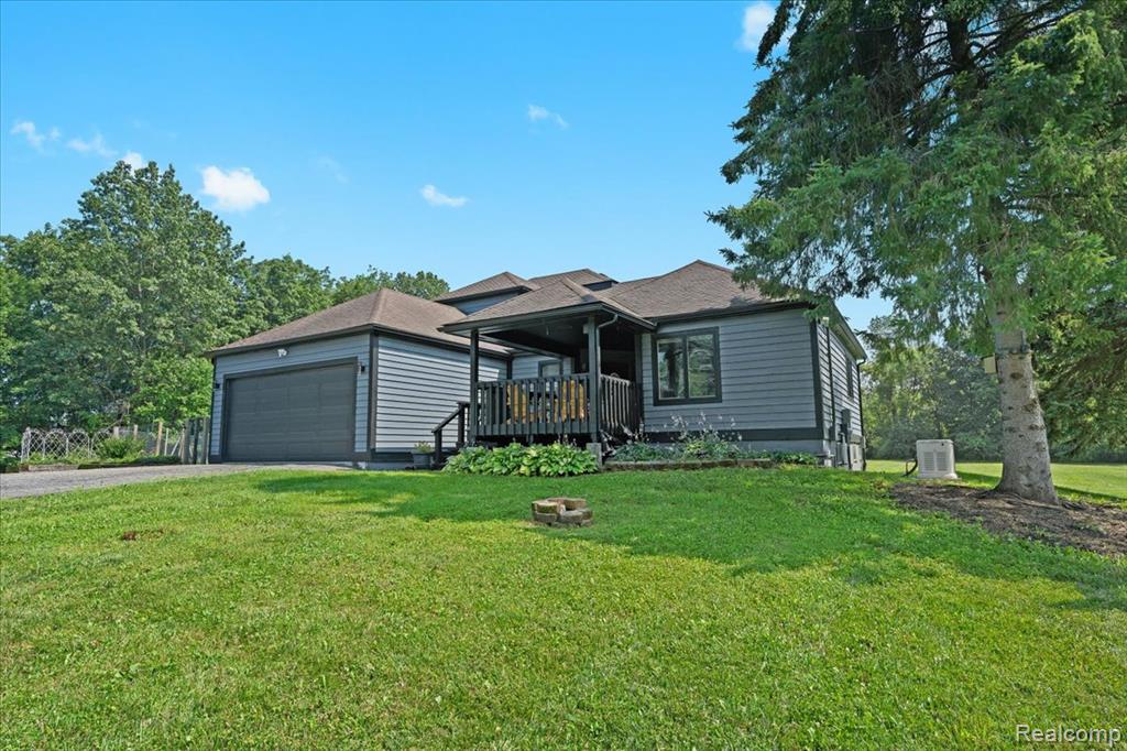 61353 Eight Mile Road South Lyon, MI 48178 - Photo 2 of 69 Gallery Image 2