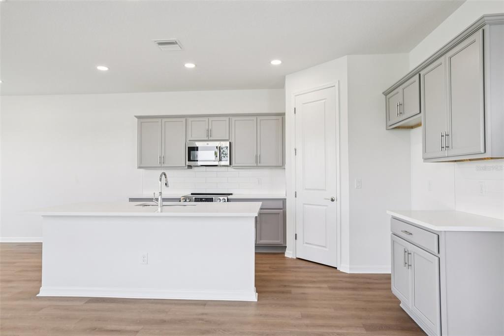 31445 Spanish Msn Road San Antonio, FL 33576 - Photo 21 of 61