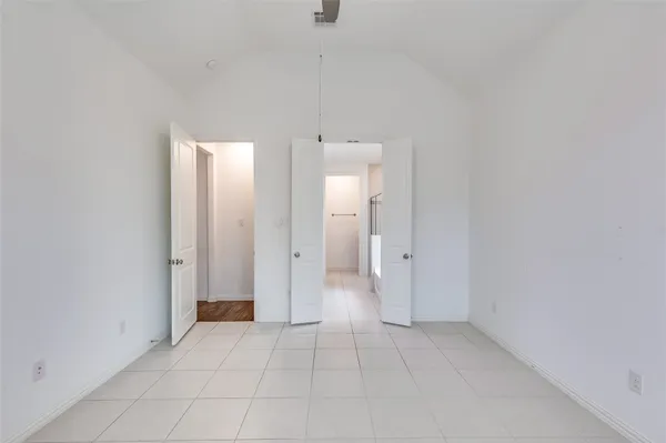 $2,400 | 2908 Consuelo Way, Round Rock, TX 78665