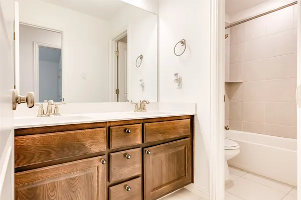 $2,400 | 2908 Consuelo Way, Round Rock, TX 78665