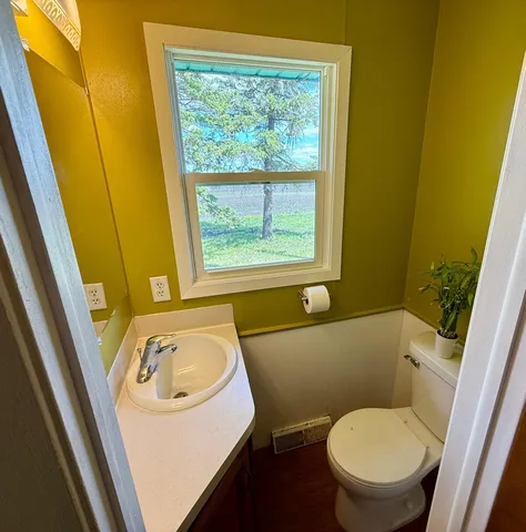 $245,000 | 68680 470th Street, Fairfax, MN 55332