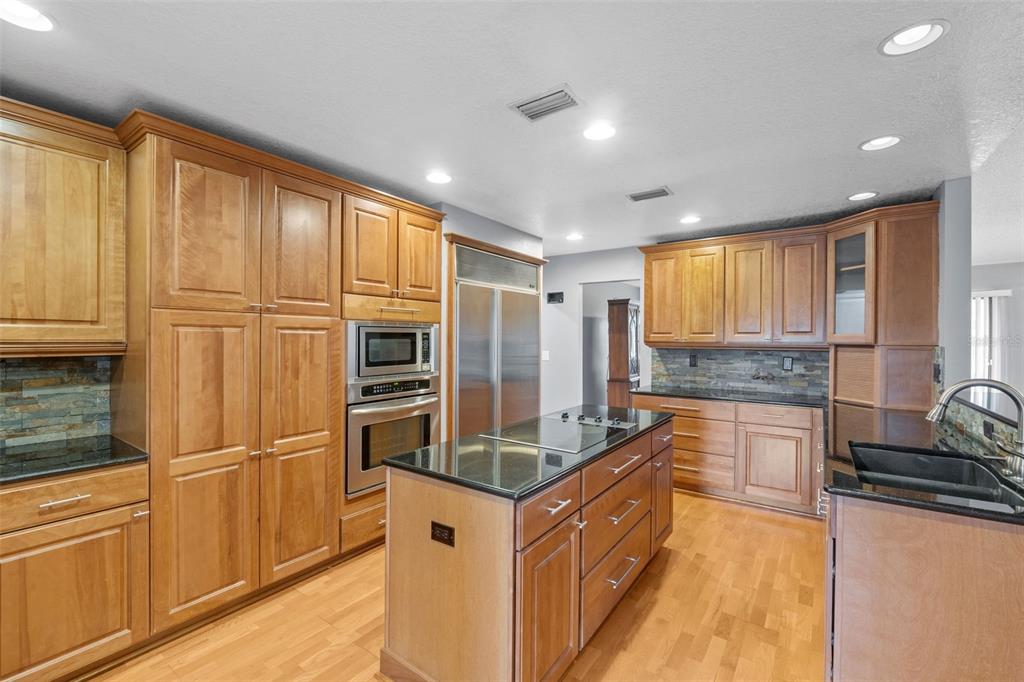 114 Valencia Loop Altamonte Springs, FL 32714 - Photo 10 of 45 Gallery Image 10