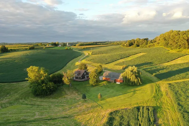 $3,150,000 | 33759 Cottontail Lane, Wauzeka, WI 53826