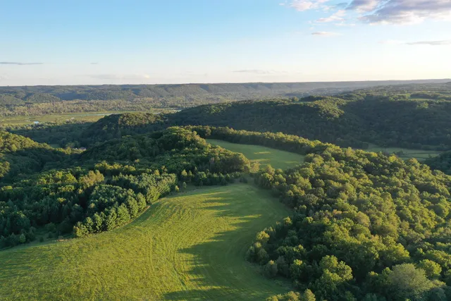 $3,150,000 | 33759 Cottontail Lane, Wauzeka, WI 53826