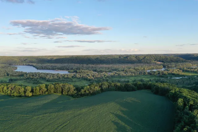 $3,150,000 | 33759 Cottontail Lane, Wauzeka, WI 53826