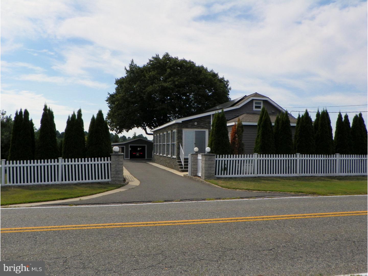 696 Hardingville Road Monroeville, NJ 08343 - Photo 1 of 25
