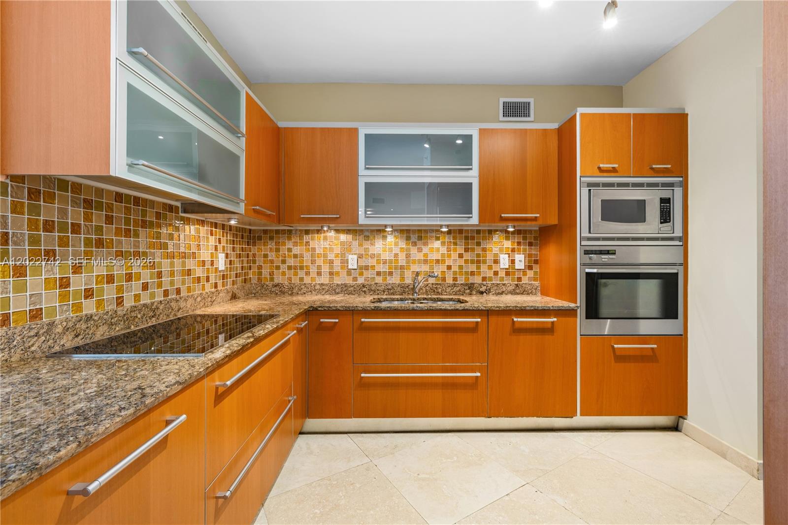 400 Alton Road, Unit 907 Miami Beach, FL 33139 - Photo 22 of 52