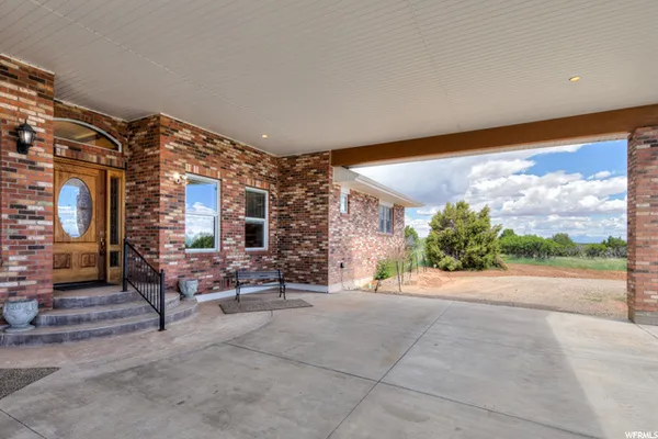 $1,350,000 | 422 South Creek Road, Monticello, UT 84535
