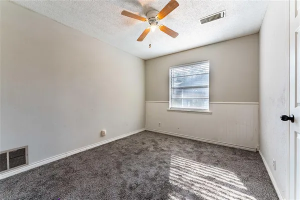 $210,000 | 980 29th Street Southeast, Paris, TX 75460