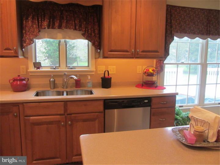134 Springfield Way Dover, DE 19904 - Photo 9 of 25 Kitchen