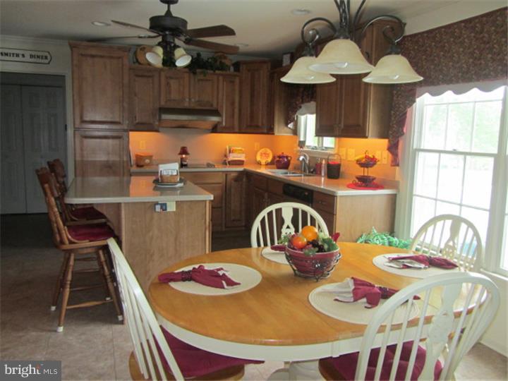 134 Springfield Way Dover, DE 19904 - Photo 10 of 25 Breakfast Room