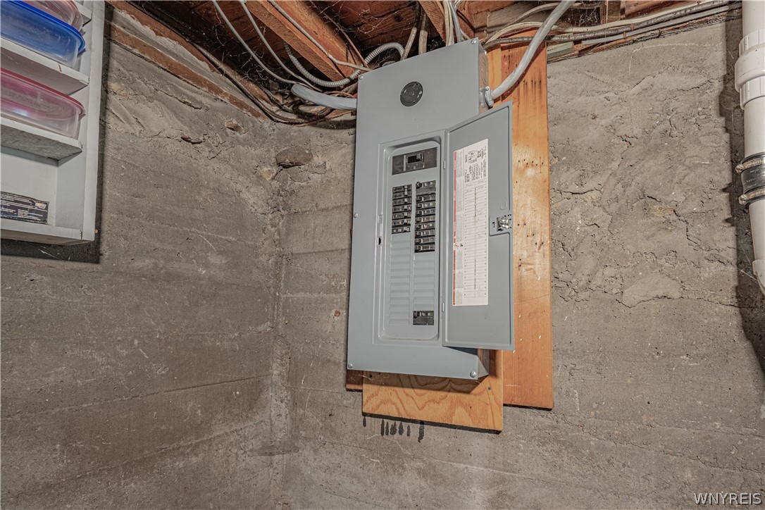1721 Quaker Road Somerset, NY 14012 - Photo 33 of 46 200 amps