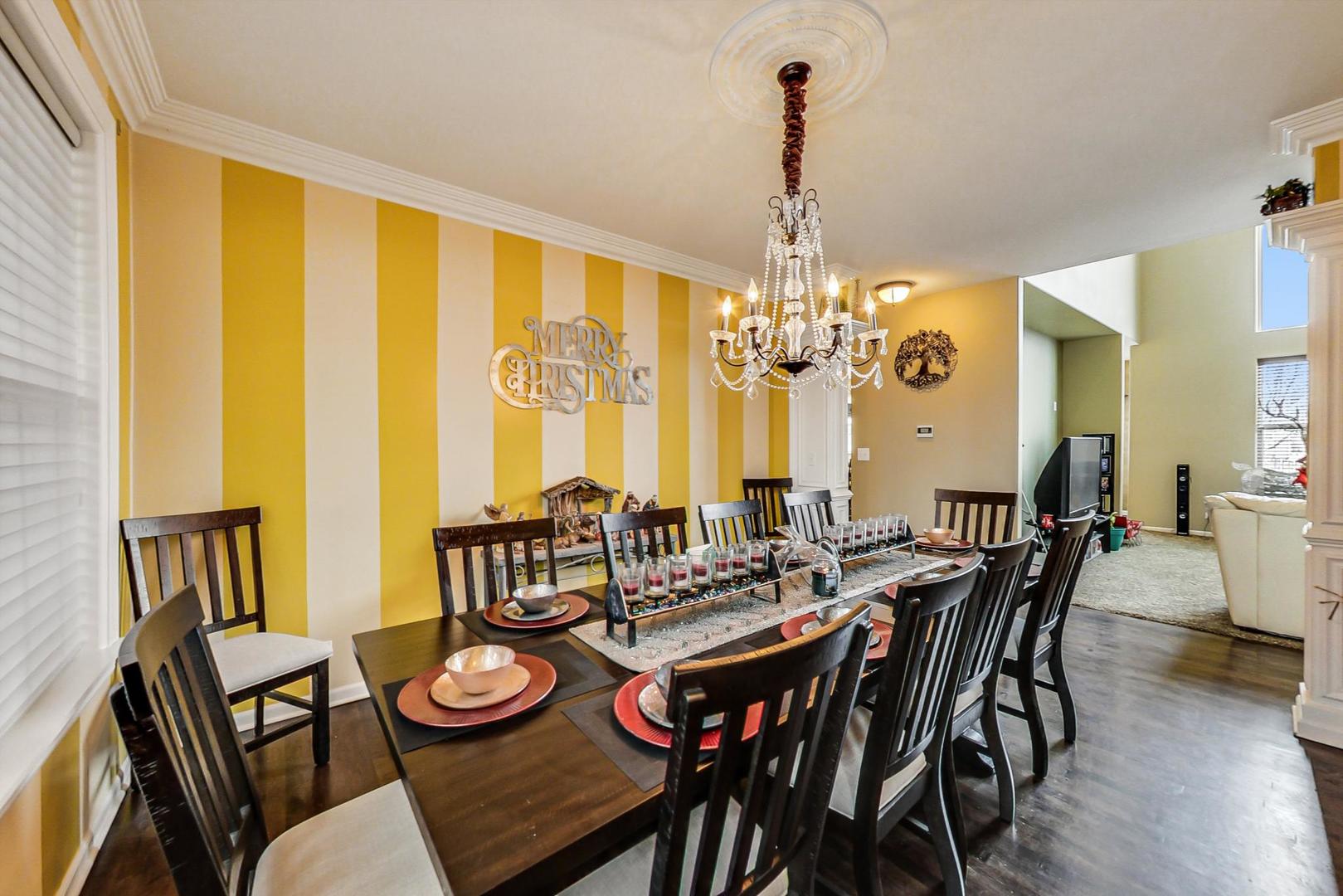 413 Blue Heron Circle Bartlett, IL 60103 - Photo 10 of 48