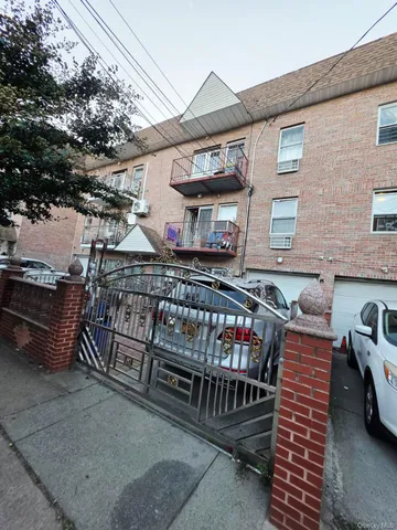 a view of an outdoor sitting space