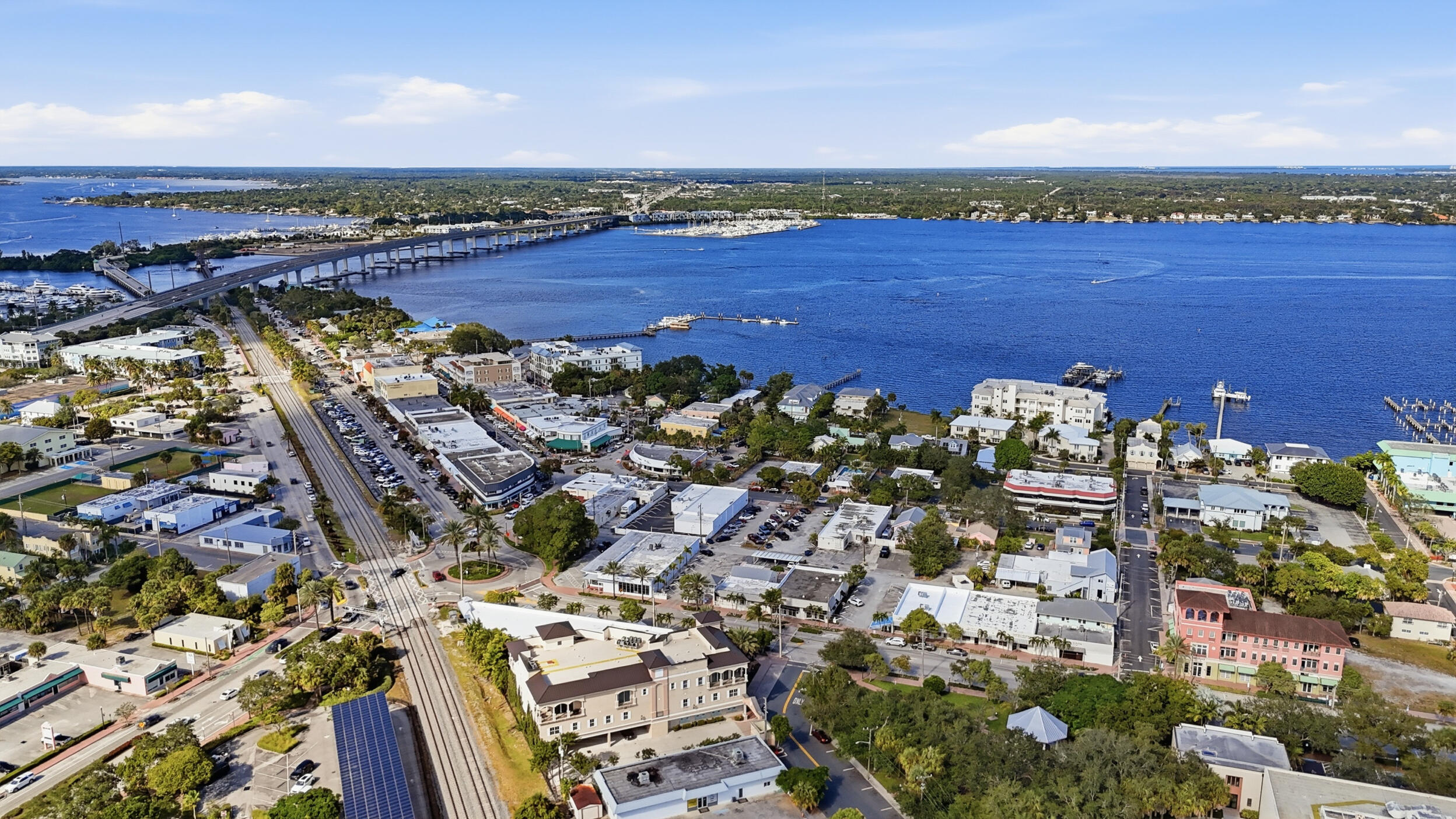 506 Southwest Camden Avenue Stuart, FL 34994 - Photo 10 of 21 view of a city