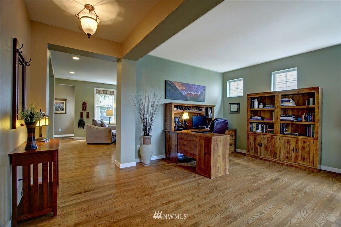 17010 166th Place Southeast Renton, WA 98058 - Photo 8 of 25 Gallery Image 8