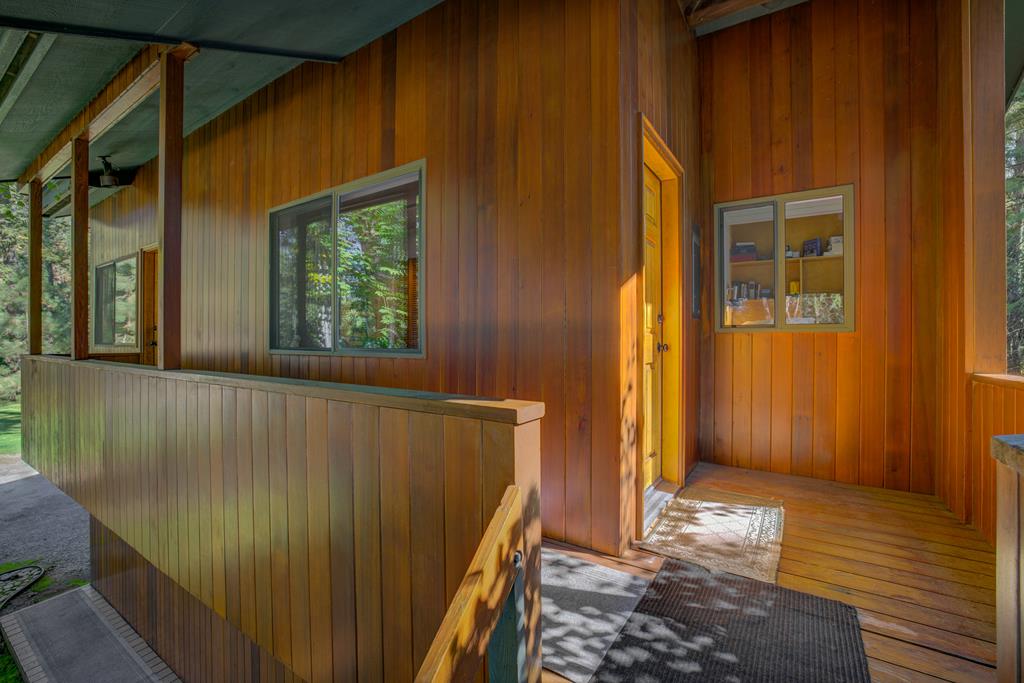 2245 Edgemere McCall, ID 83638 - Photo 70 of 98 Entry to one side of the bunkhouse.