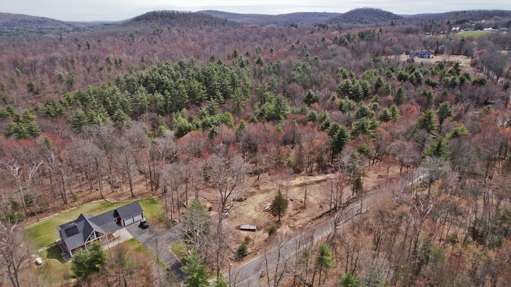 11 V Old Reed Road Monson, MA 01057 - Photo 1 of 8