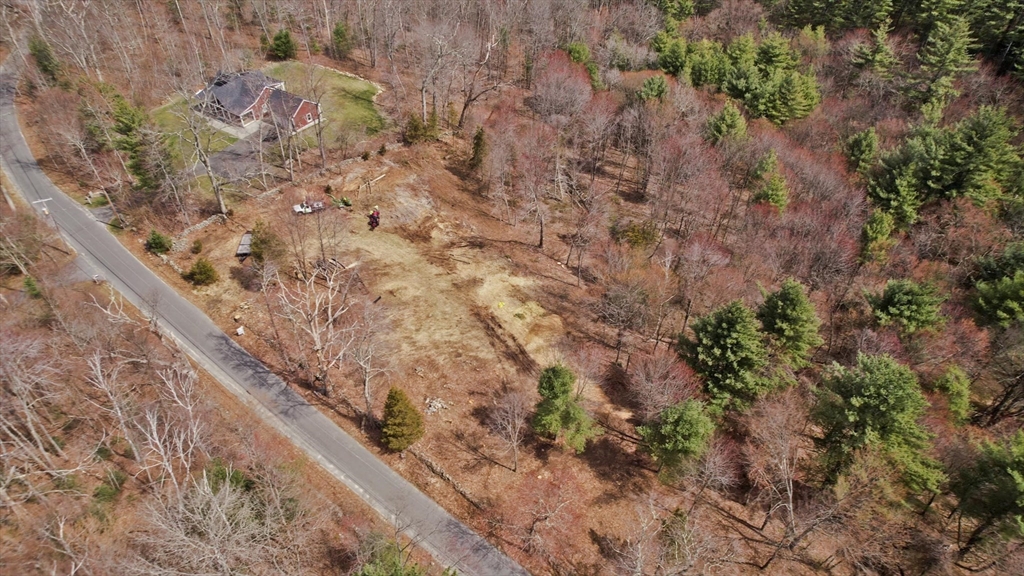 11 V Old Reed Road Monson, MA 01057 - Photo 5 of 8