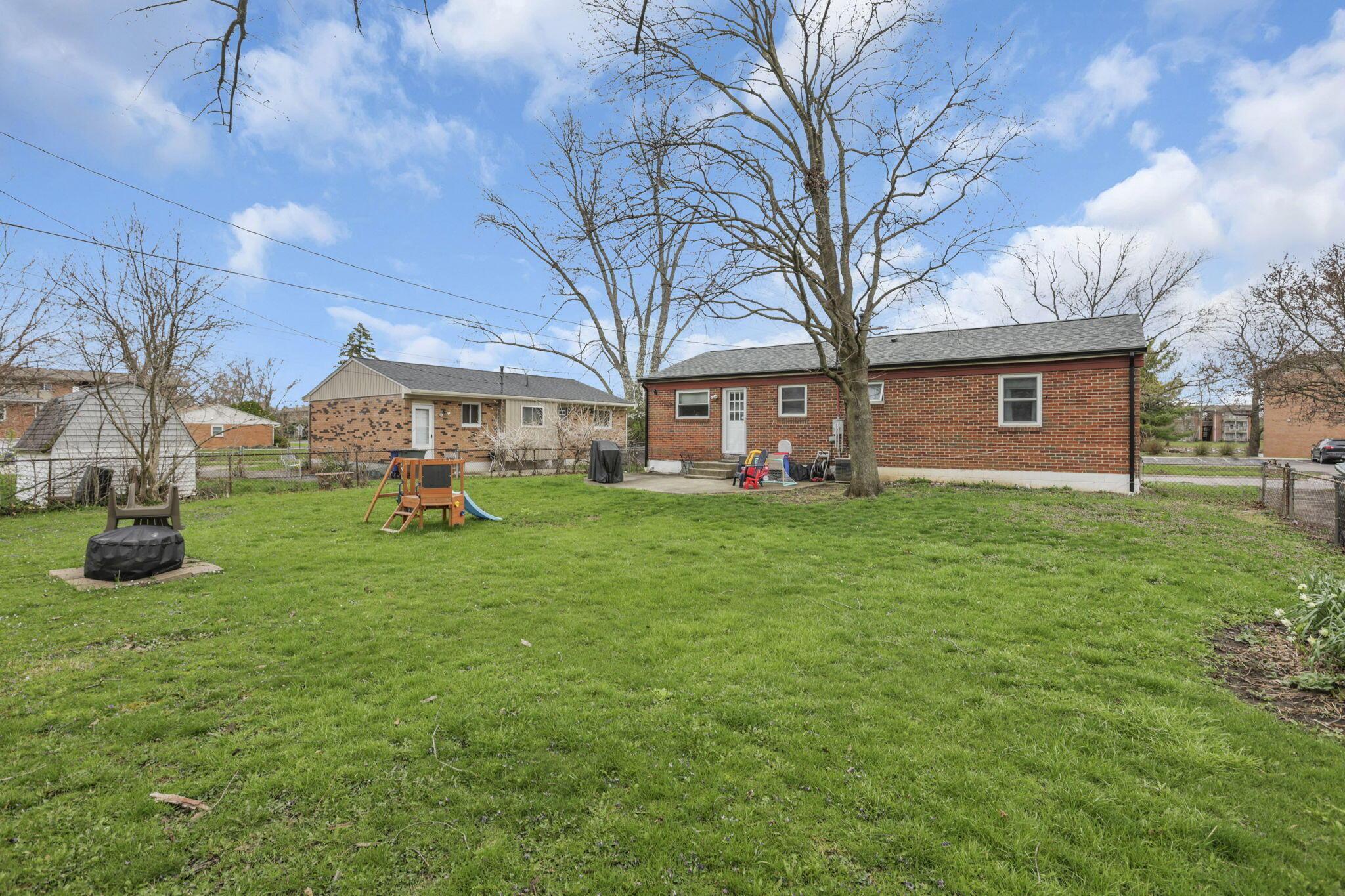 5667 Roche Drive Columbus, OH 43229 - Photo 32 of 36