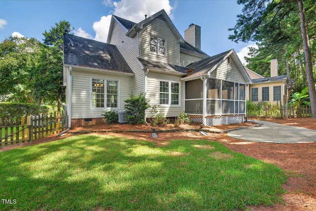 $419,500 | 8825 Kirkstall Court, Raleigh, NC 27615