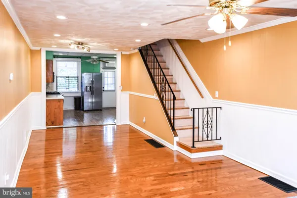 a view of an entryway