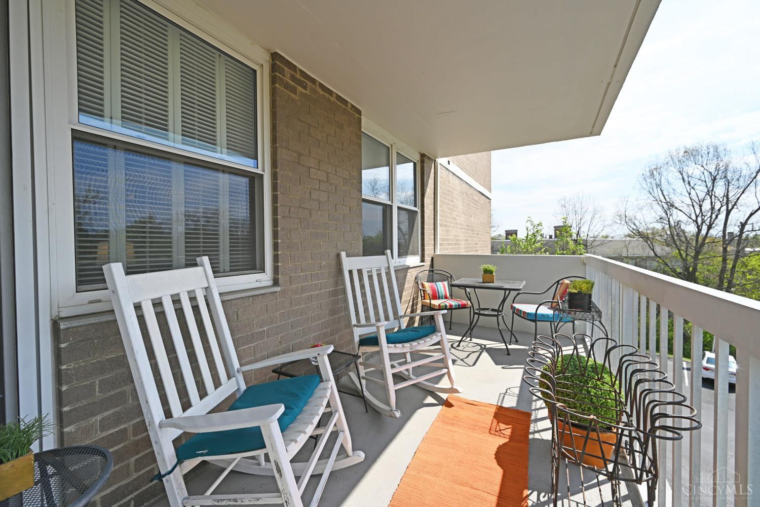 2444 Madison Road, Unit 202A Cincinnati, OH 45208 - Photo 30 of 41