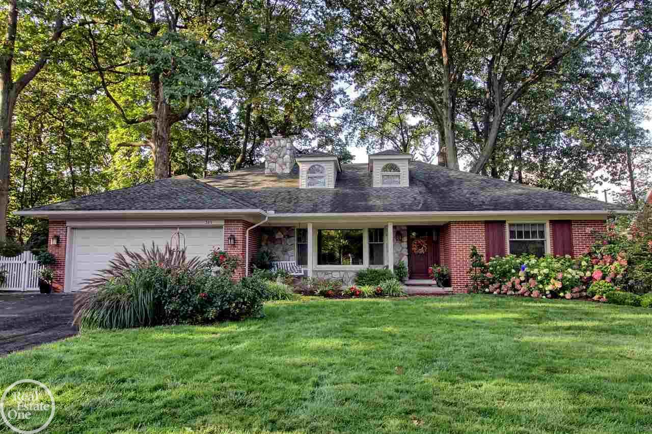 311 Cloverly Road Grosse Pointe Farms, MI 48236 - Photo 1 of 34