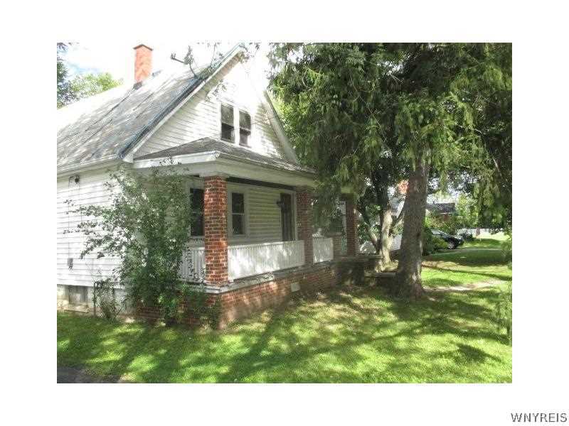 72 Dellwood Road Amherst, NY 14226 - Photo 1 of 1 Exterior Front