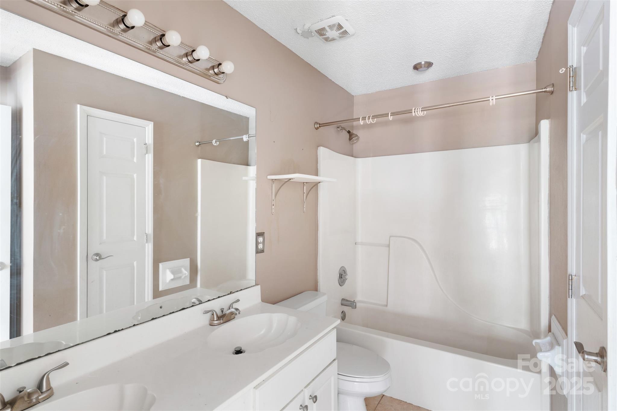 2608 Yarrow Road Charlotte, NC 28213 - Photo 26 of 37 Gallery Image 26
