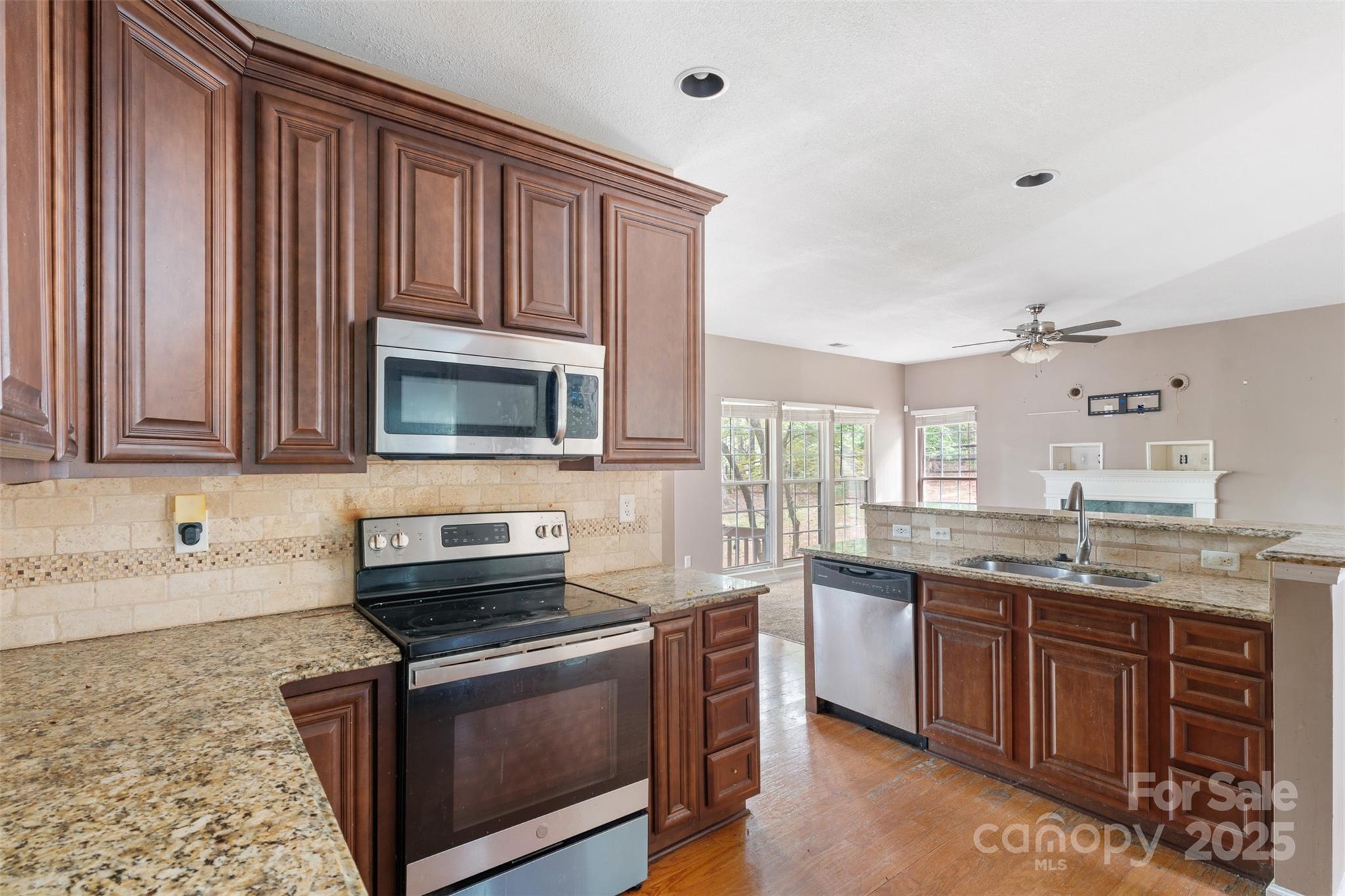 2608 Yarrow Road Charlotte, NC 28213 - Photo 10 of 37 Gallery Image 10