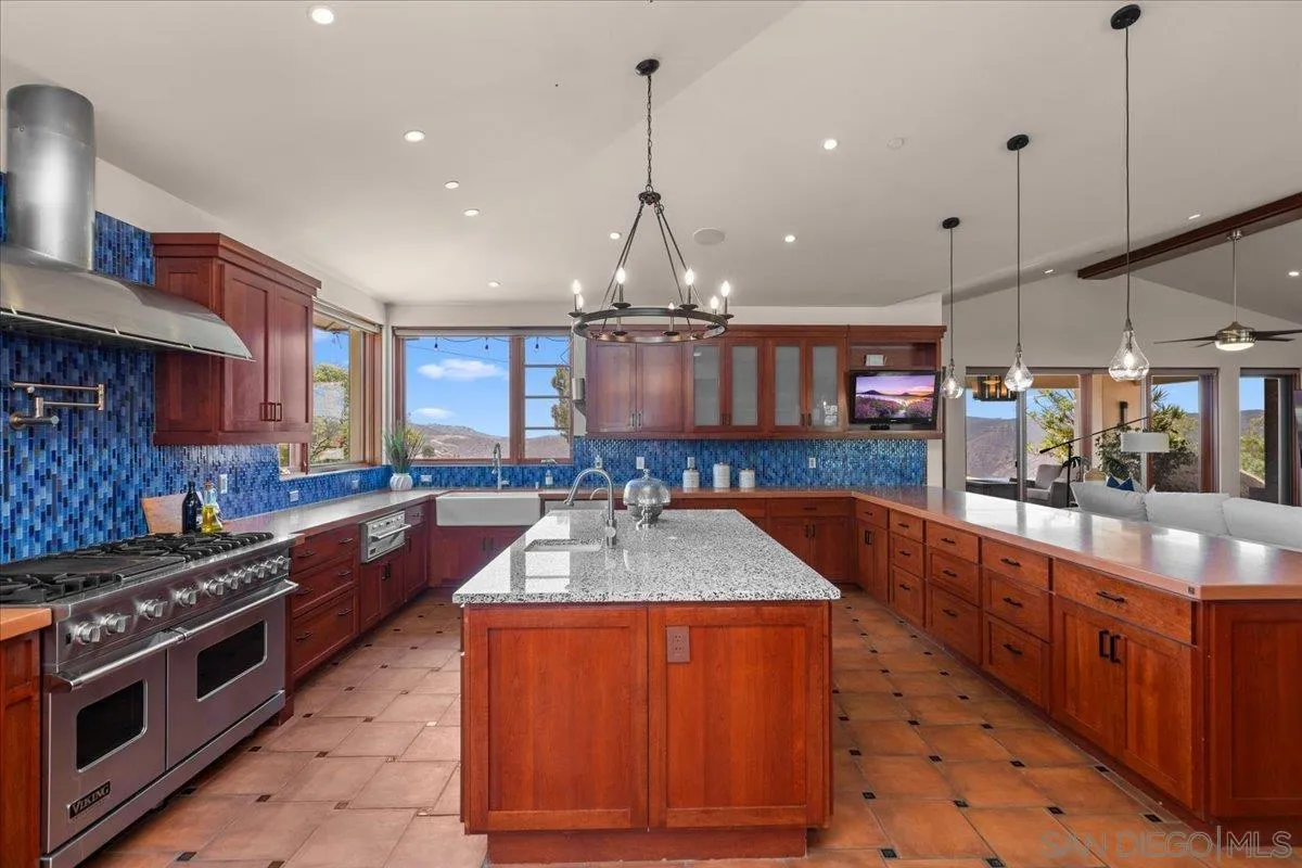 20391 Rancho Villa Road Ramona, CA 92065 - Photo 15 of 61