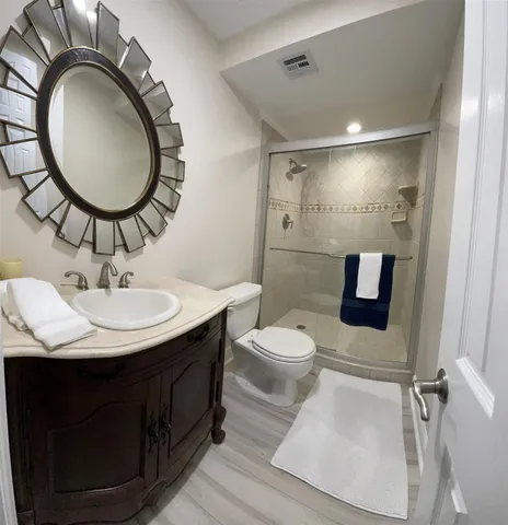 $555,000 | 401 Lake Shore Drive, Unit 301, Lake Park, FL 33403