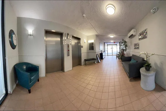 $555,000 | 401 Lake Shore Drive, Unit 301, Lake Park, FL 33403