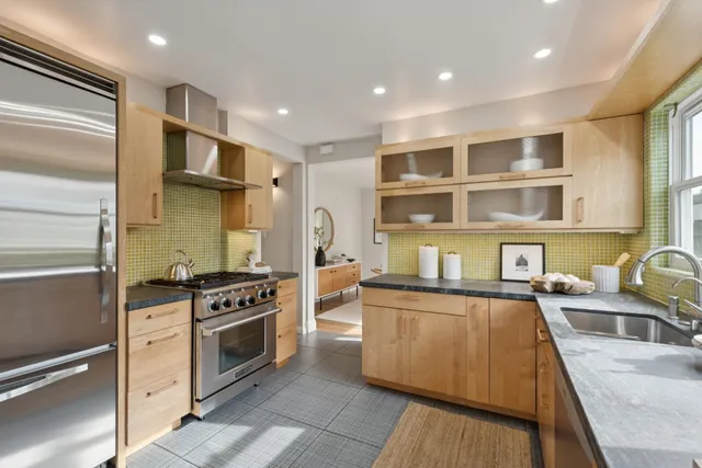 $899,000 | 4655 Park Boulevard, Oakland, CA 94602