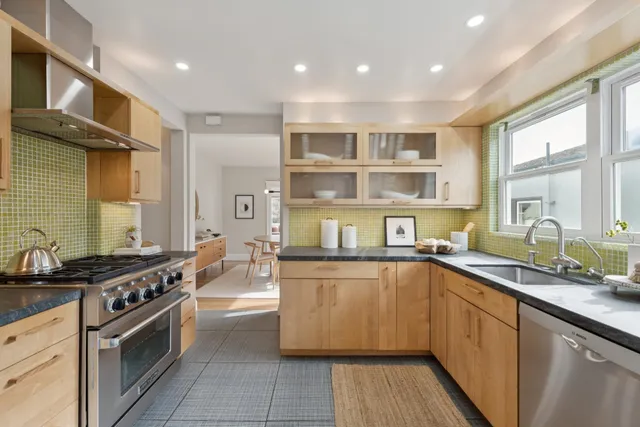 $899,000 | 4655 Park Boulevard, Oakland, CA 94602