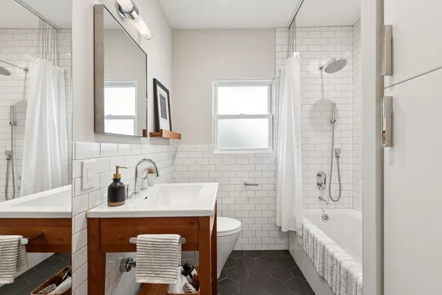 $899,000 | 4655 Park Boulevard, Oakland, CA 94602