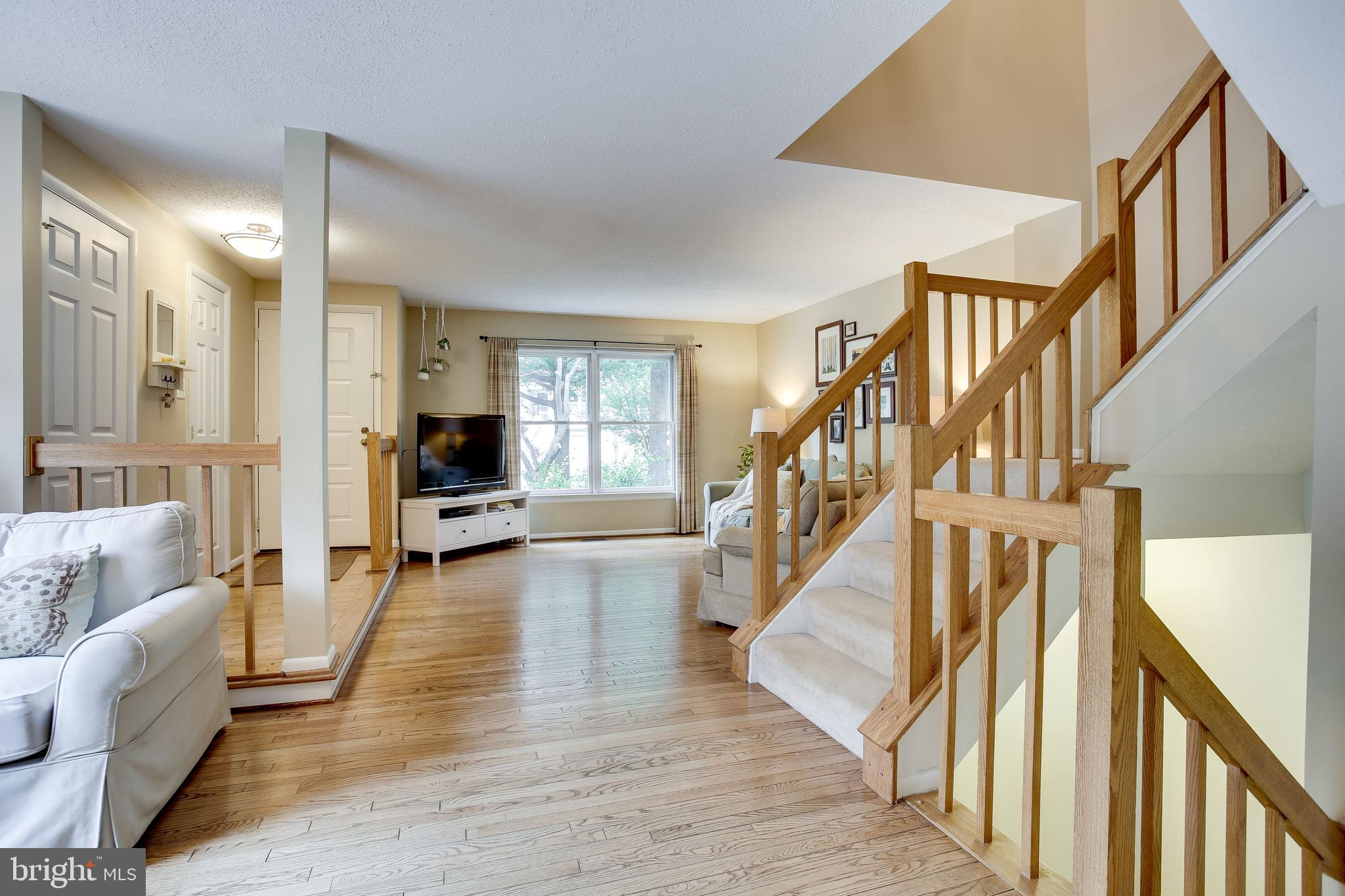 1630 Oak Spring Way Reston, VA 20190 - Photo 16 of 74 Pretty open staircase!