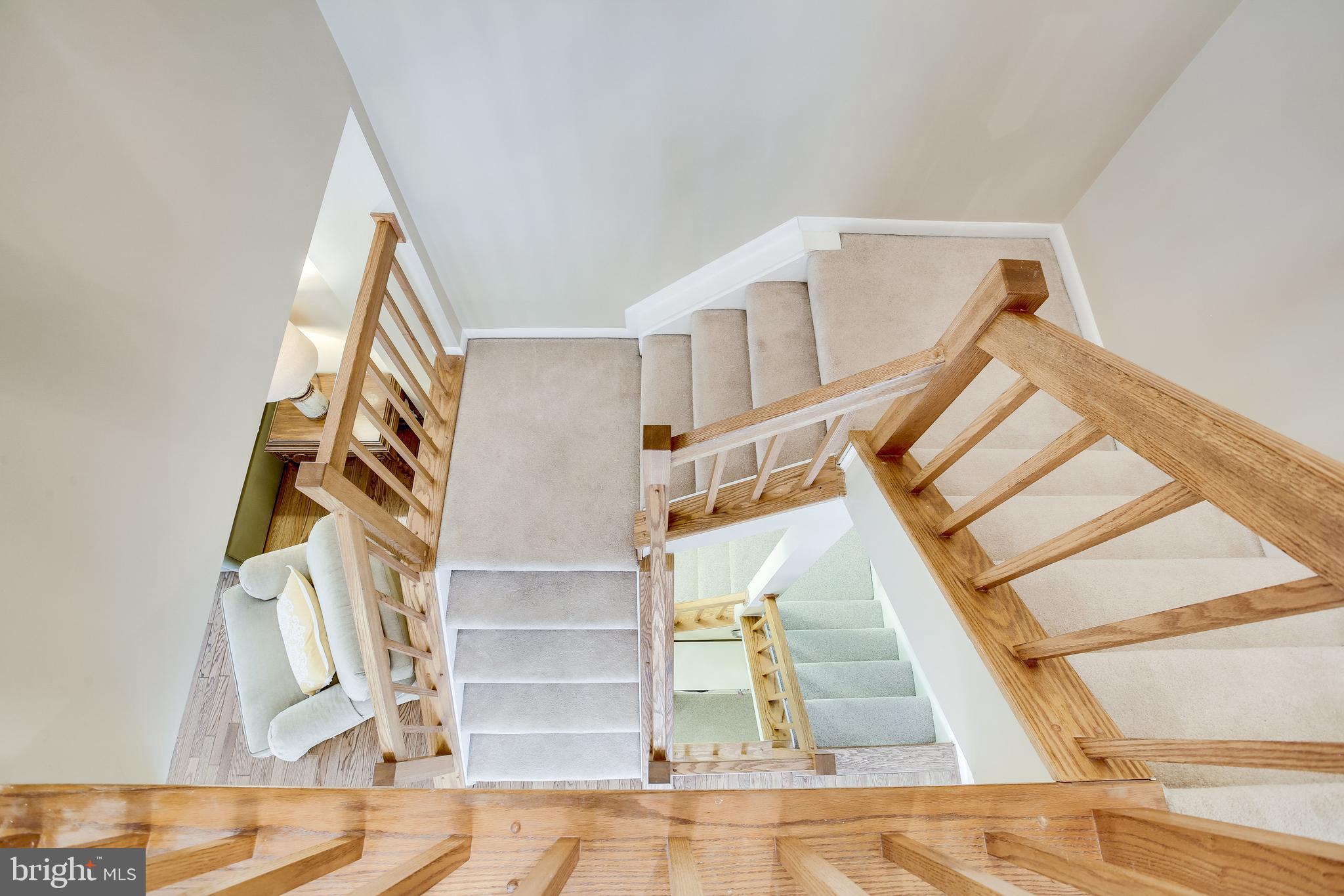 1630 Oak Spring Way Reston, VA 20190 - Photo 34 of 74 Beautiful hardwood railings