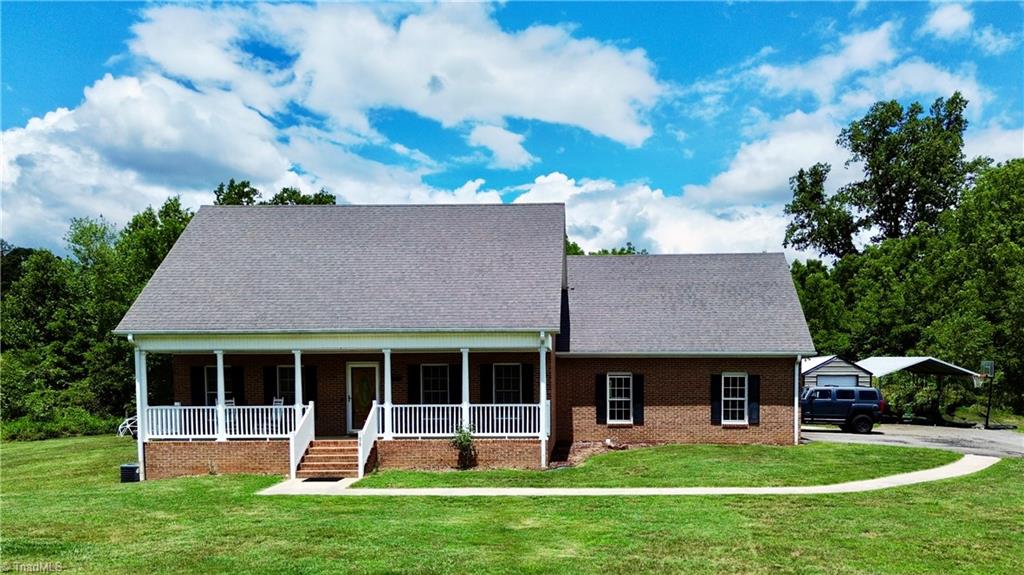 198 Captain Day Road Ronda, NC 28670 - Photo 4 of 28