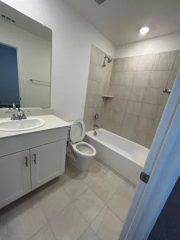 $2,400 | 520 Midnight Oak Drive, McKinney, TX 75069