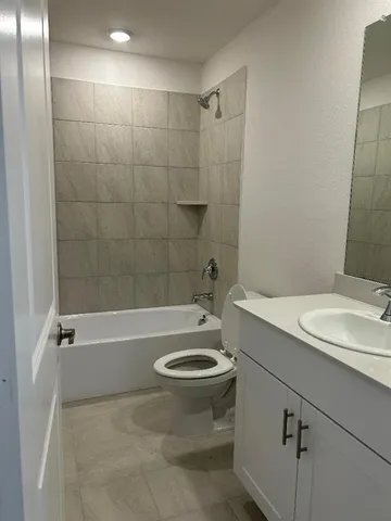 $2,400 | 520 Midnight Oak Drive, McKinney, TX 75069